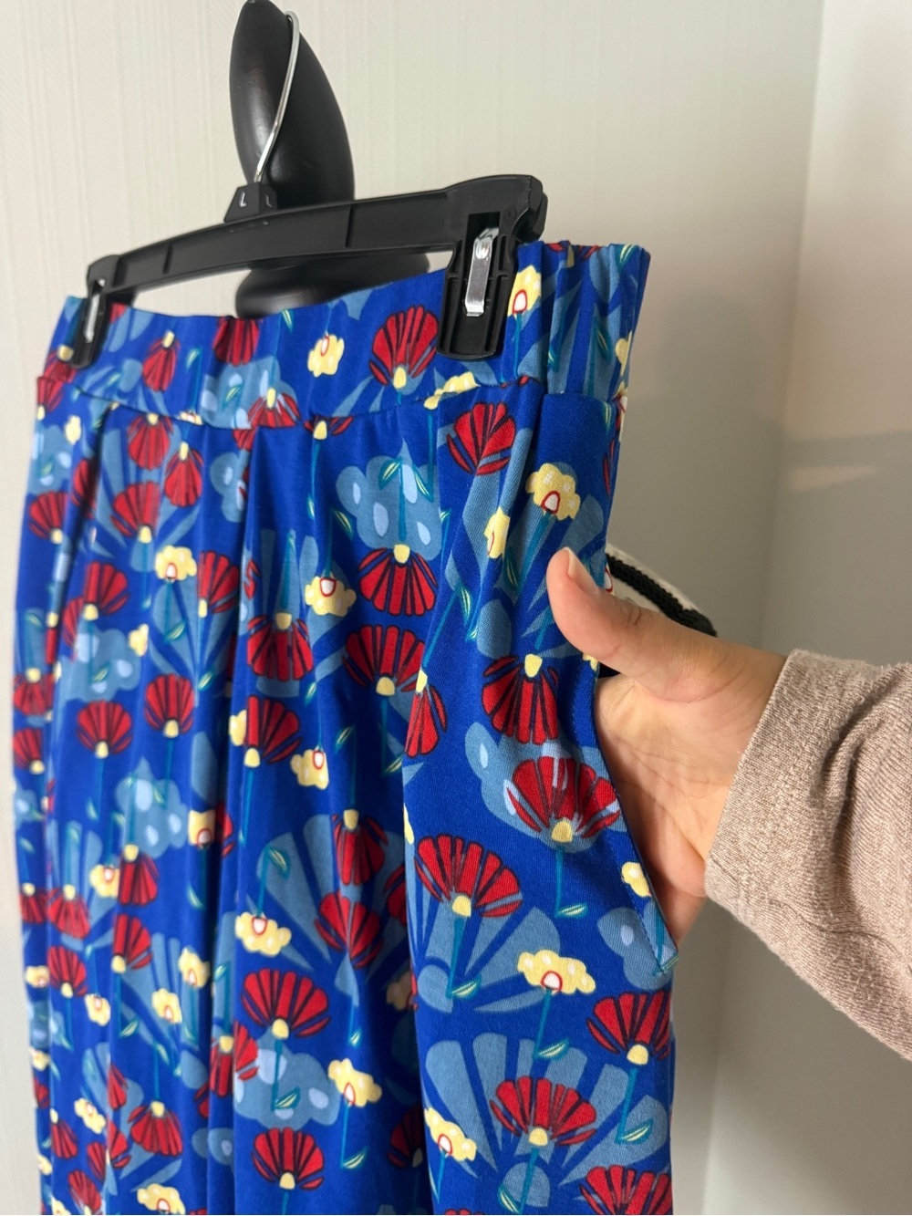 LuLaRoe Blue Floral Skirt size Large - Picture 3 of 4